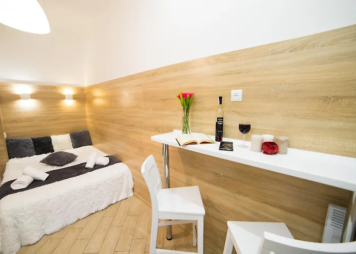 Mini Economy Apartments- Filatova 10